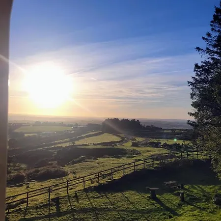 Lodge Wheal Tor & Glamping